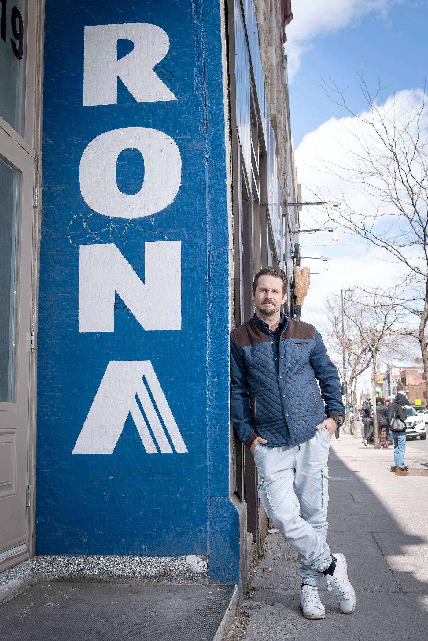 Mike Chez Rona Phénomène «Mike chez Rona»: une belle leçon de persévérance pour l ...