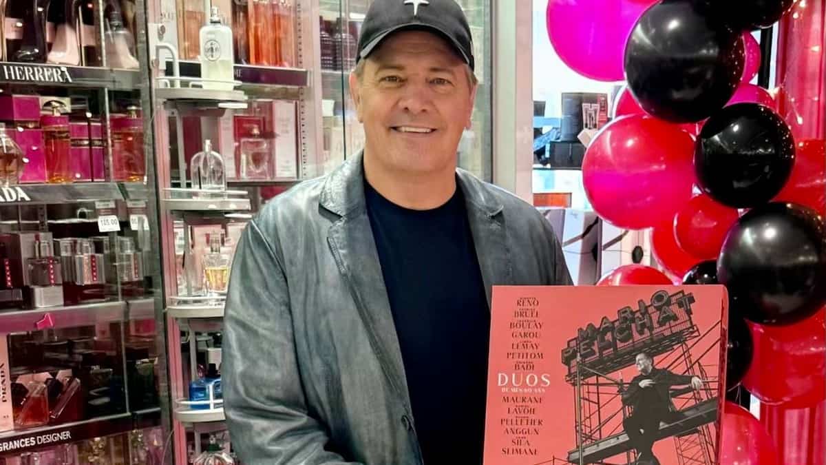 Mario Pelchat a vendu 4000 albums dans les Jean Coutu: «on dirait qu’on a pris une machine à voyager dans le temps»