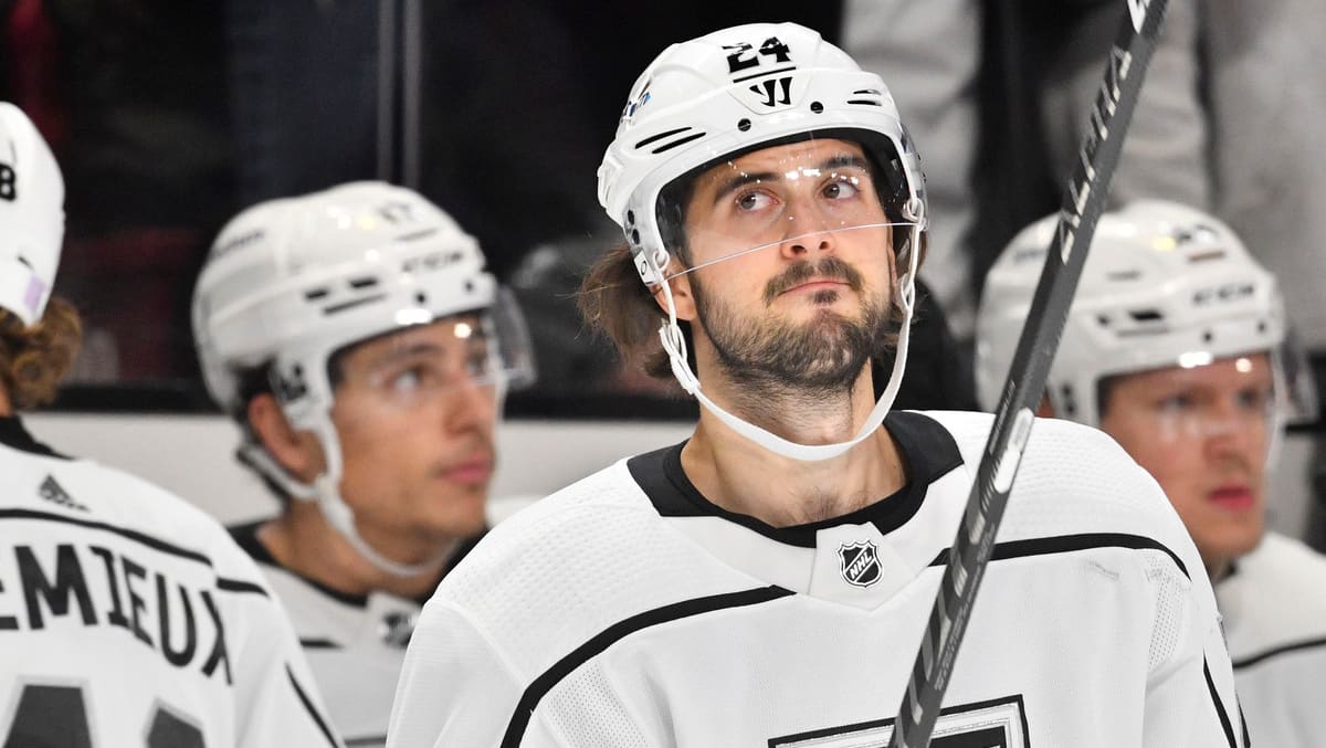 এলএনএইচ: ফিলিপ ড্যানল্ট ক্লু ও ব্যাঙ্ক এলএনএইচ: ফিলিপ ড্যানল্ট ক্লু ও ব্যাঙ্ক