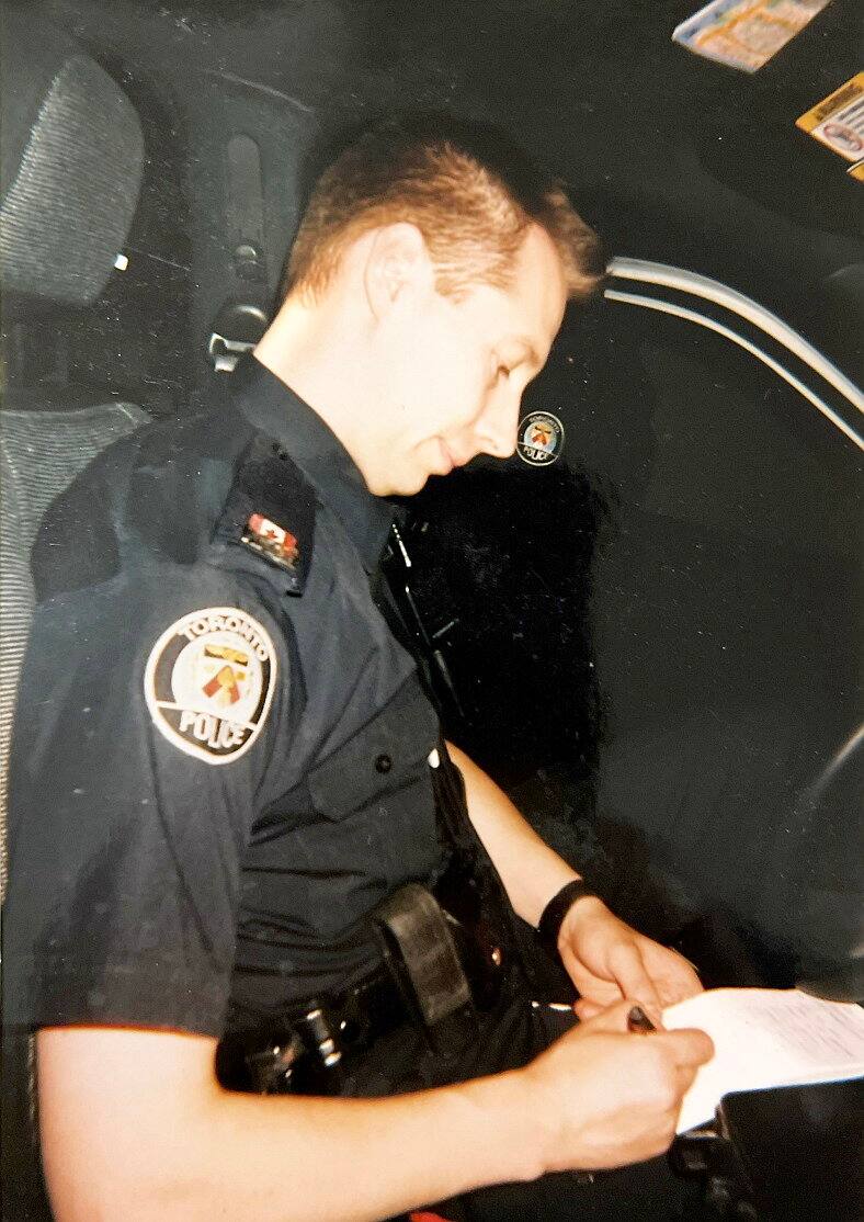 Bradley Gagnon fue policía durante 15 años.