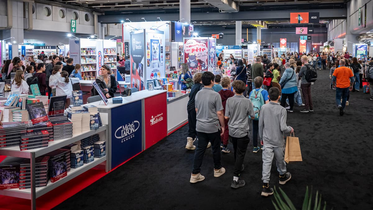 স্যালন ডু লিভার কনট্রে এফ 1 স্যালন ডু লিভার কনট্রে এফ 1