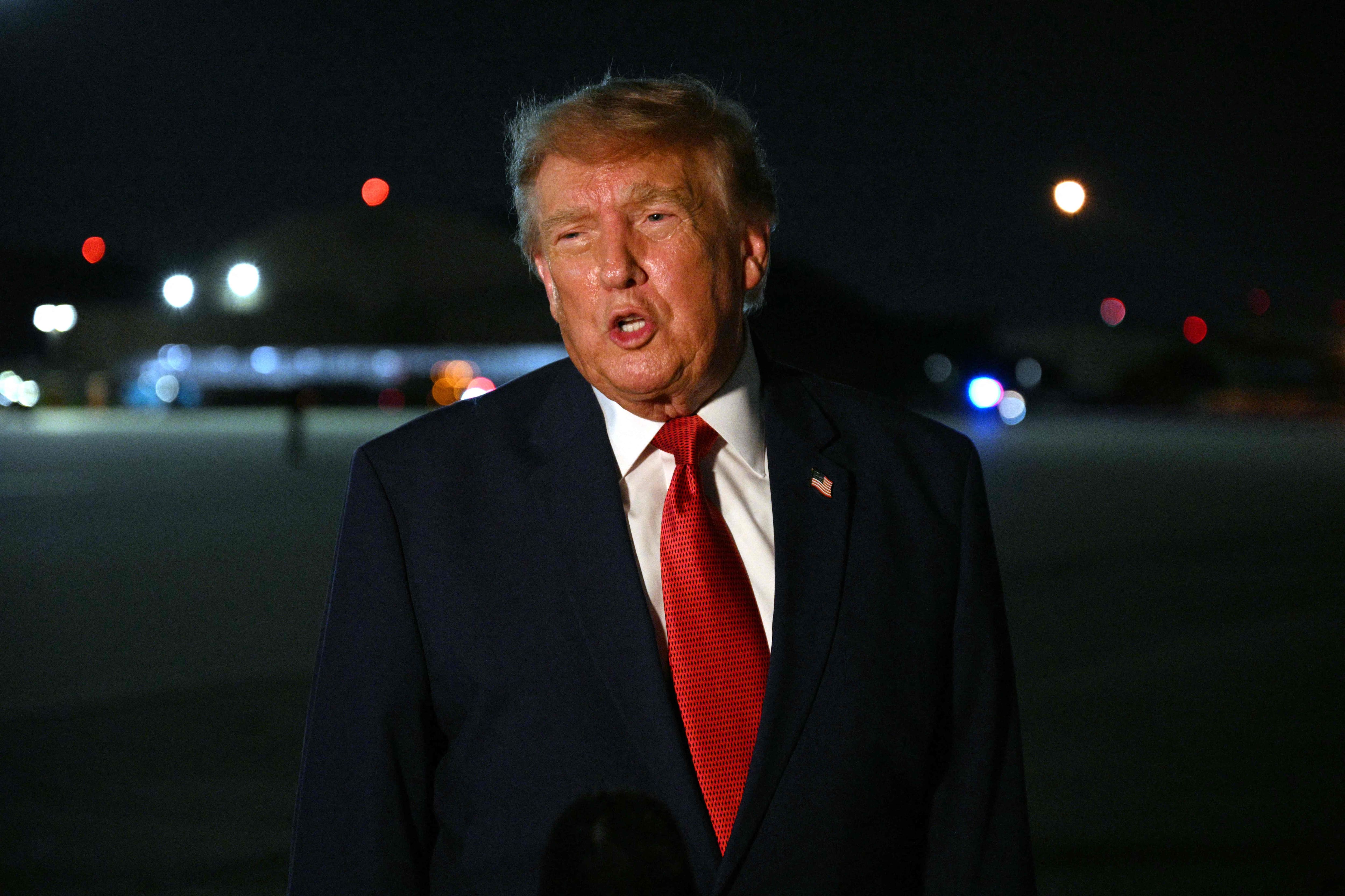 Trump poursuivi pour la vente d'un accès prioritaire à ses publications sur Truth Social