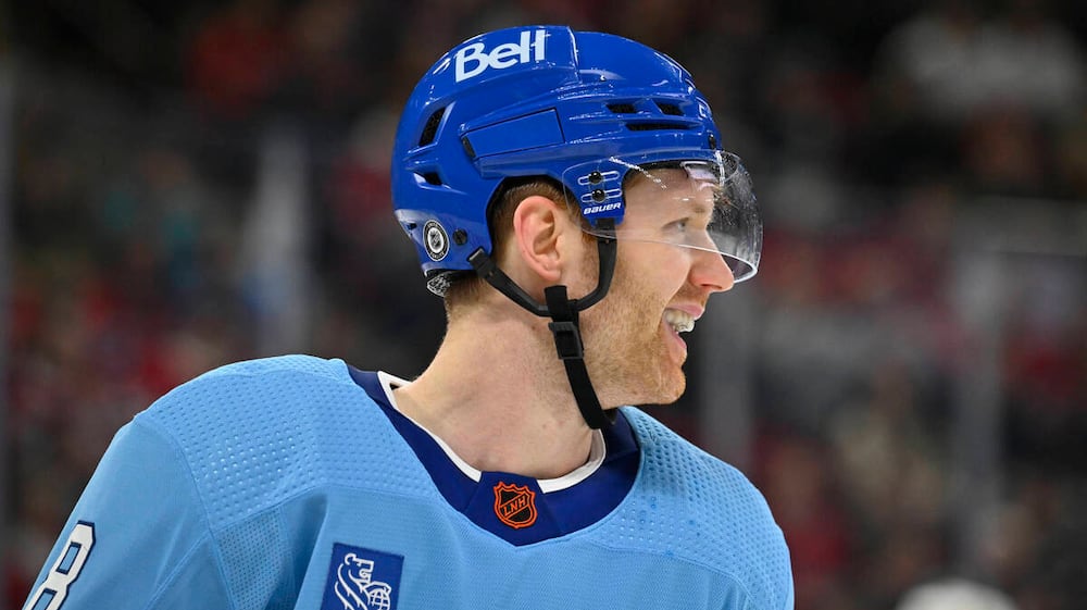 Mike Matheson joue les héros - TVA Sports