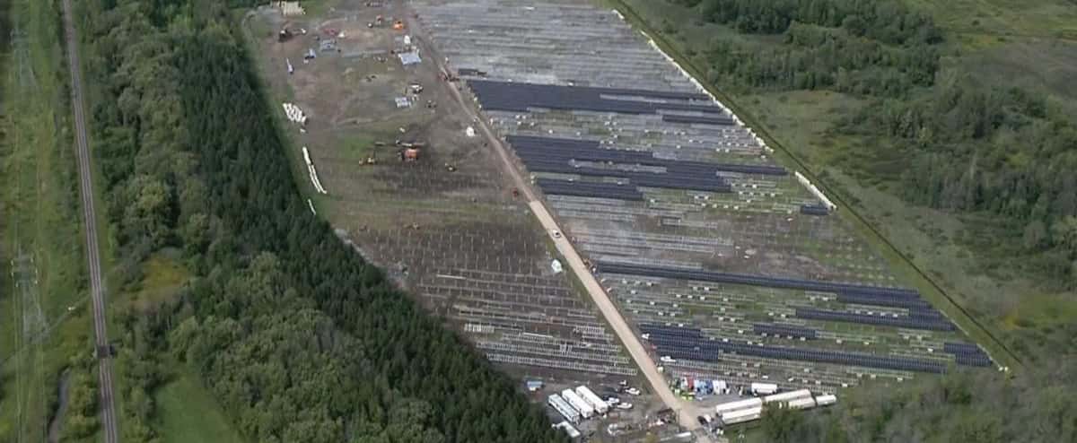 Hydro Quebec La Centrale Solaire De La Prairie Prend Forme Jdm
