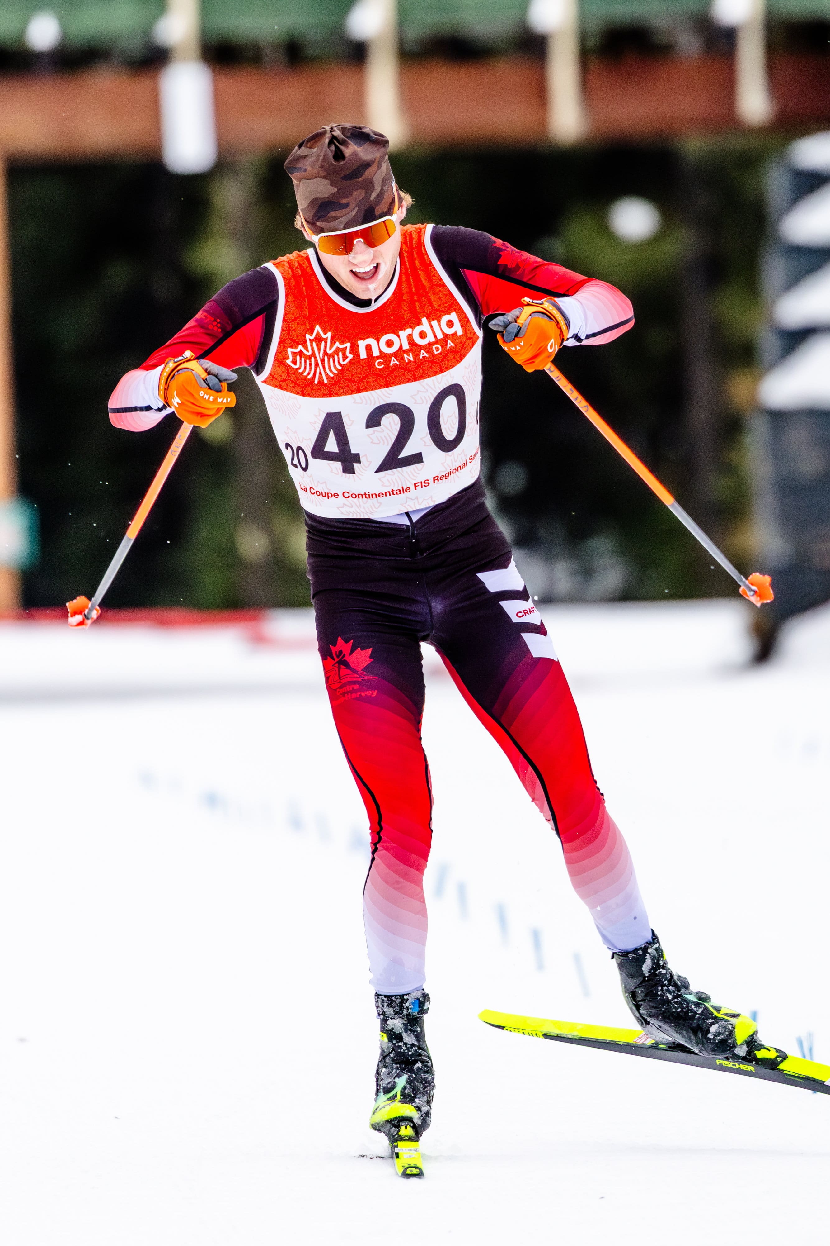 Sans soutien financier de sa fédération, un skieur québécois a dû dépenser près de 40 000$ pour sauver sa carrière