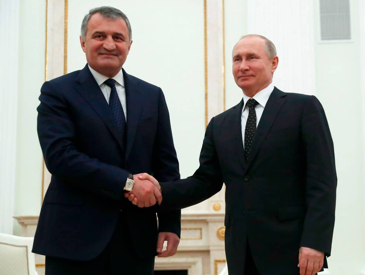 Une r&eacute;gion s&eacute;paratiste de G&eacute;orgie va organiser un r&eacute;f&eacute;rendum d'int&eacute;gration &agrave; la Russie