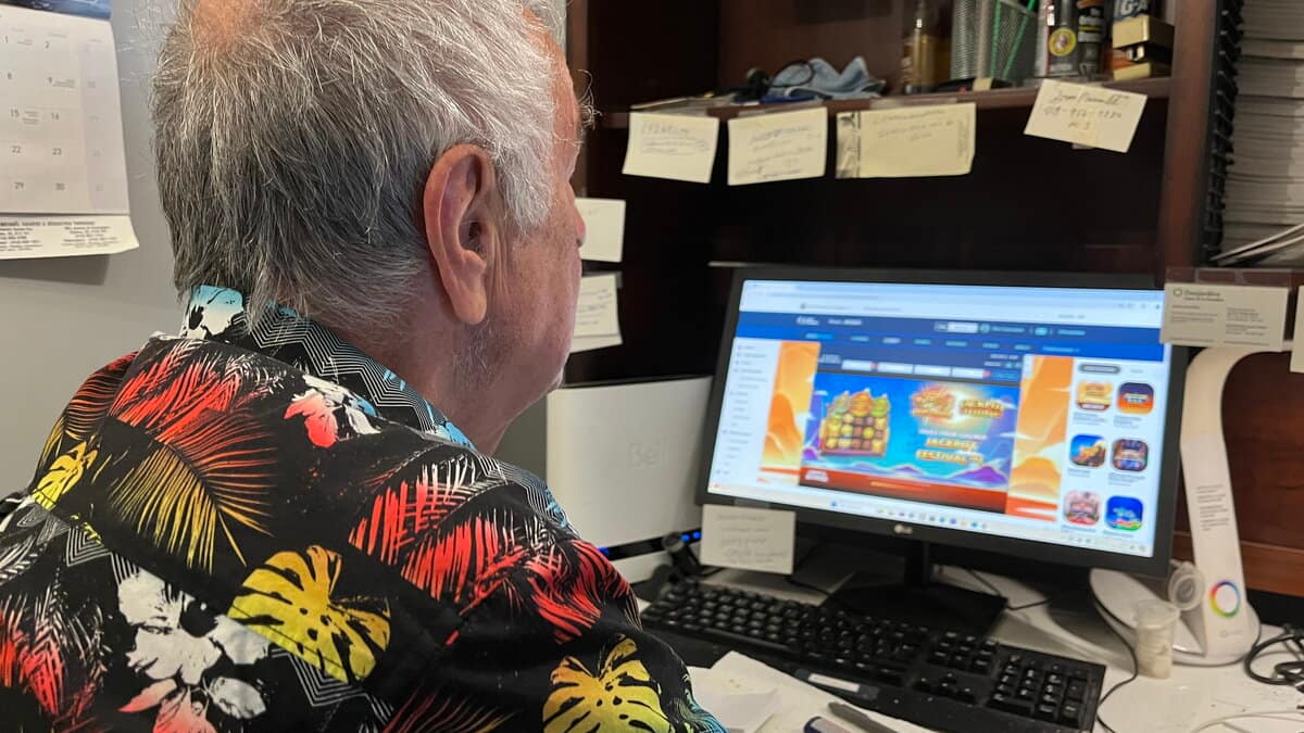 Un joueur compulsif se fait exclure par Loto-Québec après s'être confié au Journal