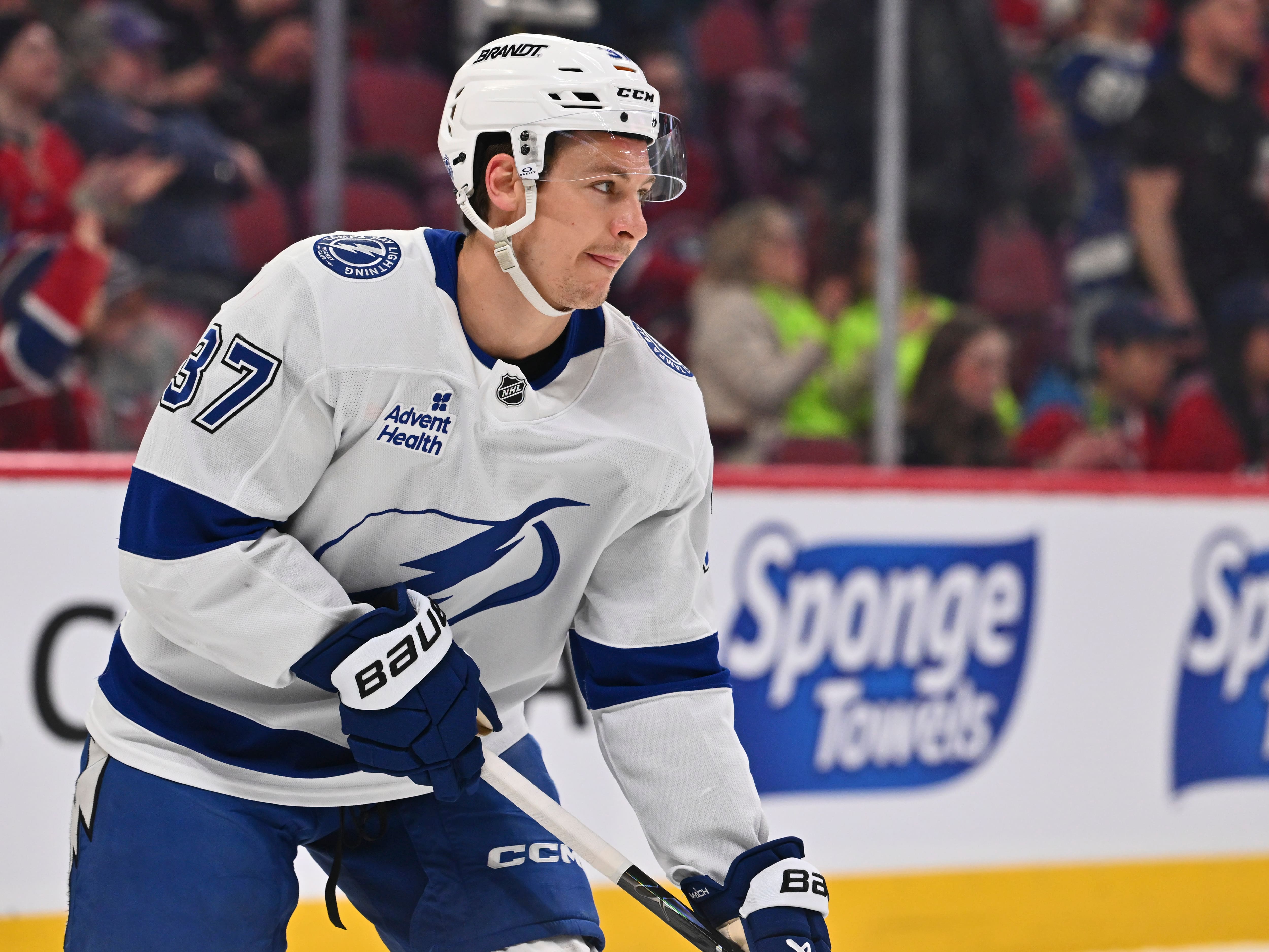 Un Québécois dans les culottes de Cole Caufield, Nick Suzuki et Juraj Slafkovsky