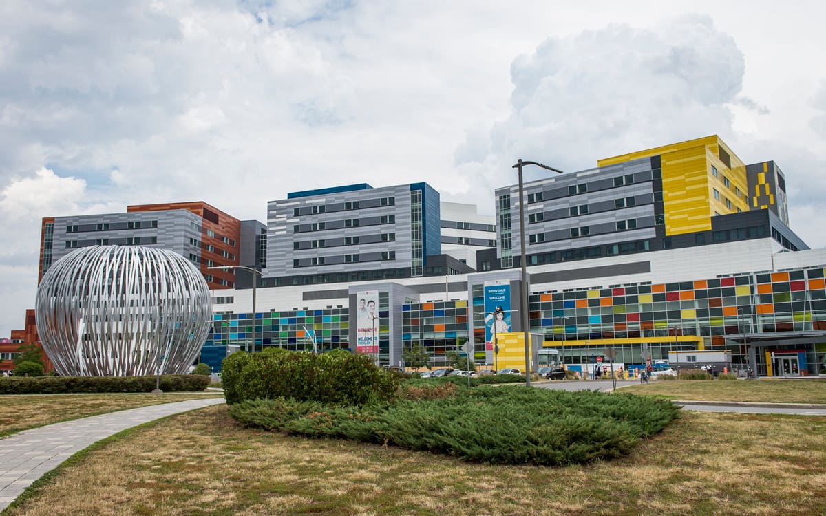 Hôpital en PPP: Santé Québec réclame plus de 20 M$ au partenaire privé du CUSM pour des défauts dans son système de ventilation