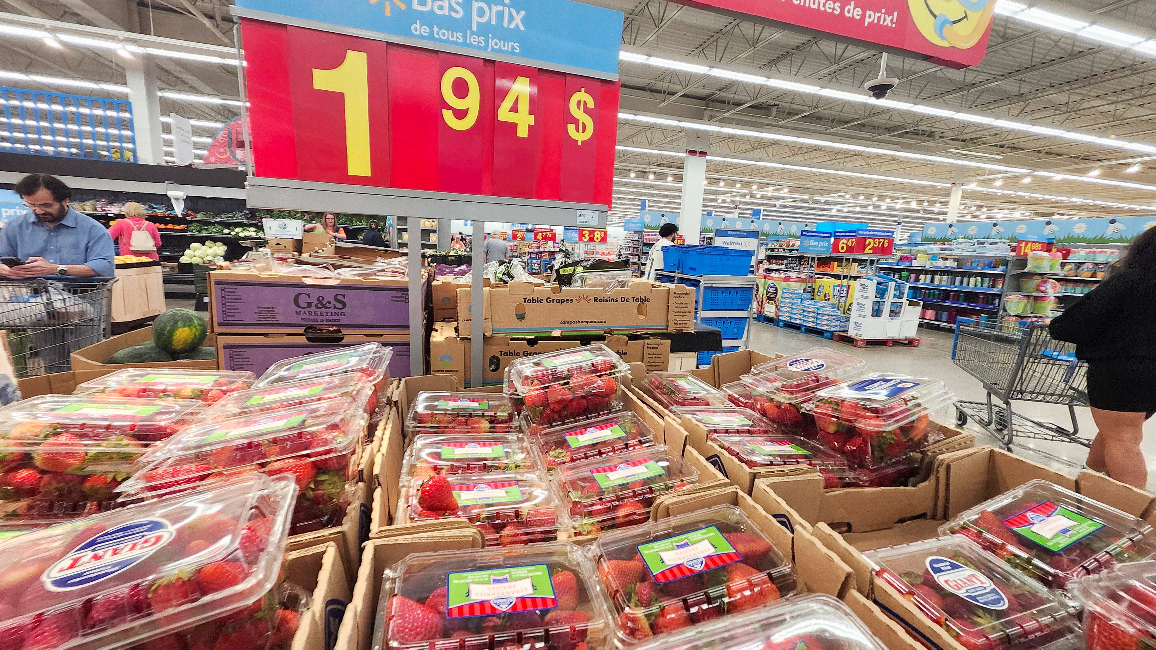 Walmart boude les fraises du Qu&eacute;bec en pleine saison d&rsquo;abondance