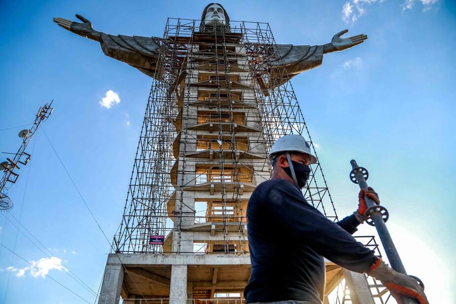 Image principale de l'article La construction d’une statue géante du Christ