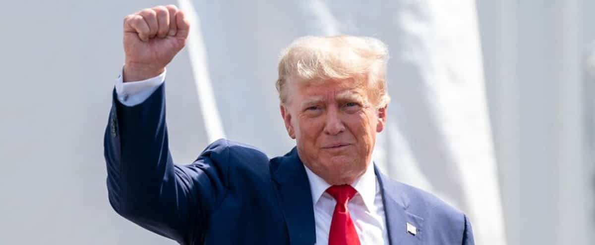 Une ancienne assistante à la Maison-Blanche décrit l'univers de Trump comme une organisation criminelle