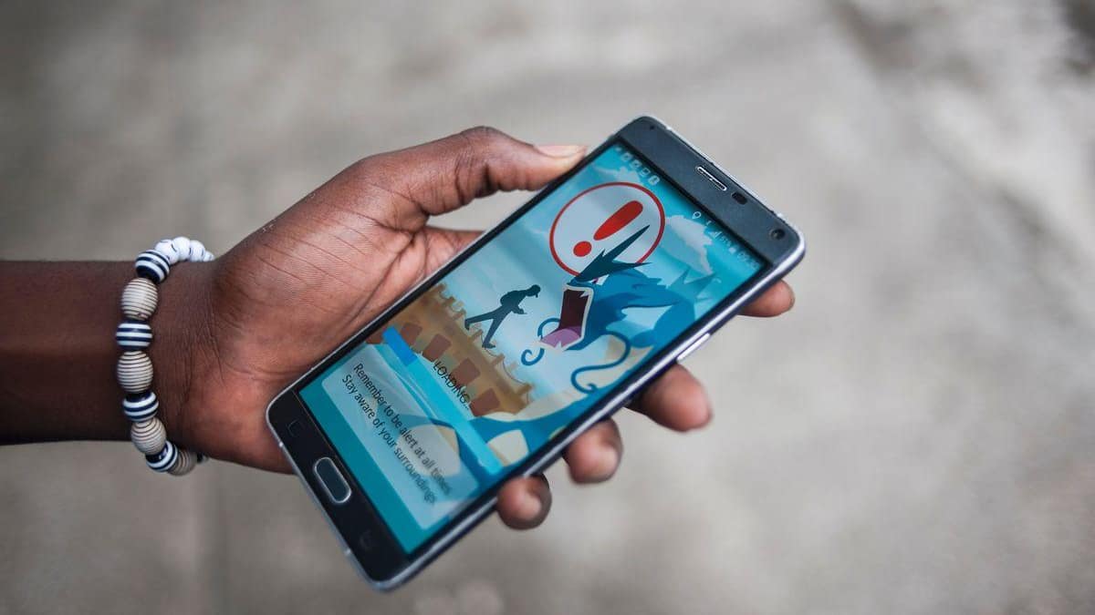 Pokemon Go Une Mise A Jour Pour Vous Permettre De Jouer Sans Devoir Sortir De La Maison Pese Sur Start