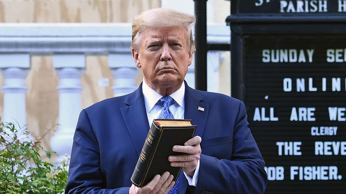 Un festival de la prière financé par Washington: Trump tenterait de redorer son image auprès des croyants