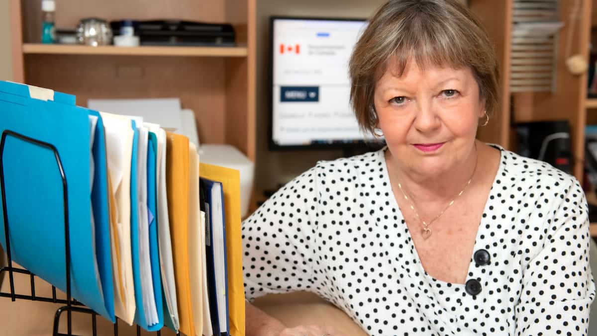 «J’ai tout essayé»: après 50 appels à l’ARC, elle veut revenir au papier