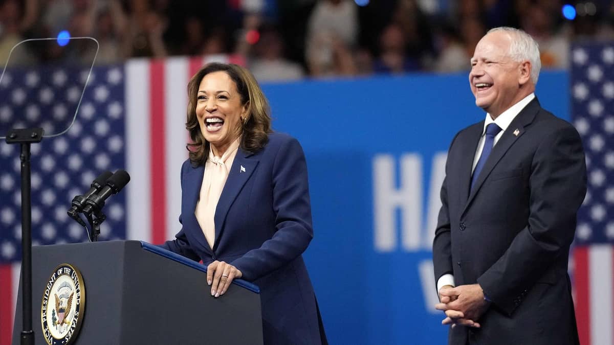 Kamala Harris et son nouveau colistier Tim Walz présentent leur duo