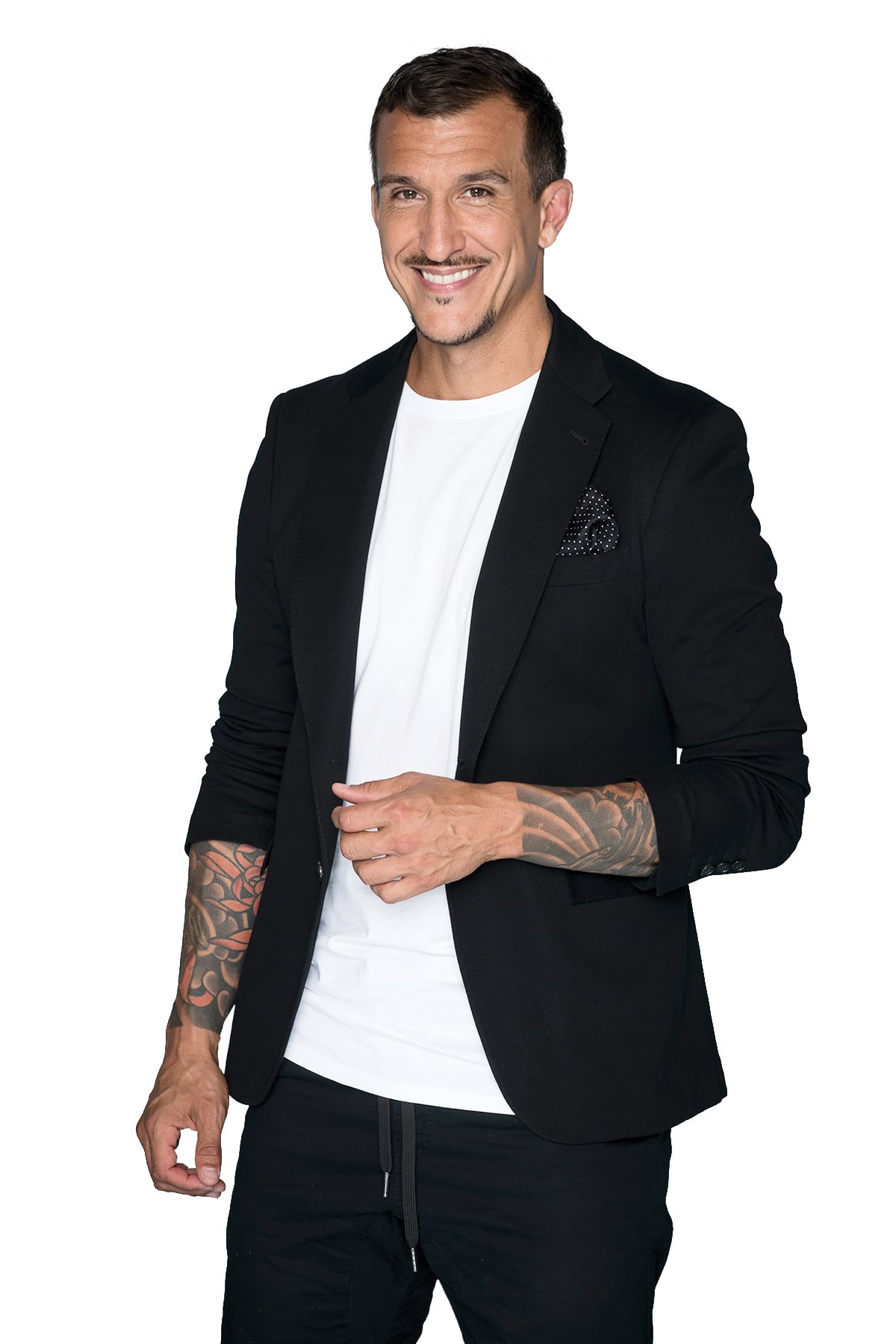 Il est accusé de voies de fait sur une femme