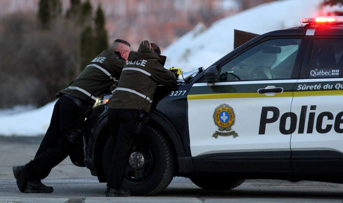 Sainte-Anne-de-Beaupr&eacute;: un homme arr&ecirc;t&eacute; apr&egrave;s un si&egrave;ge de deux heures