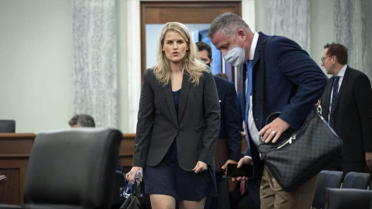 Facebook «coincé dans une spirale»: les principales déclarations de la lanceuse d'alerte