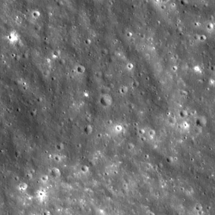 La NASA publie des clichés du cratère formé quand une fusée SpaceX s'est écrasée sur la Lune