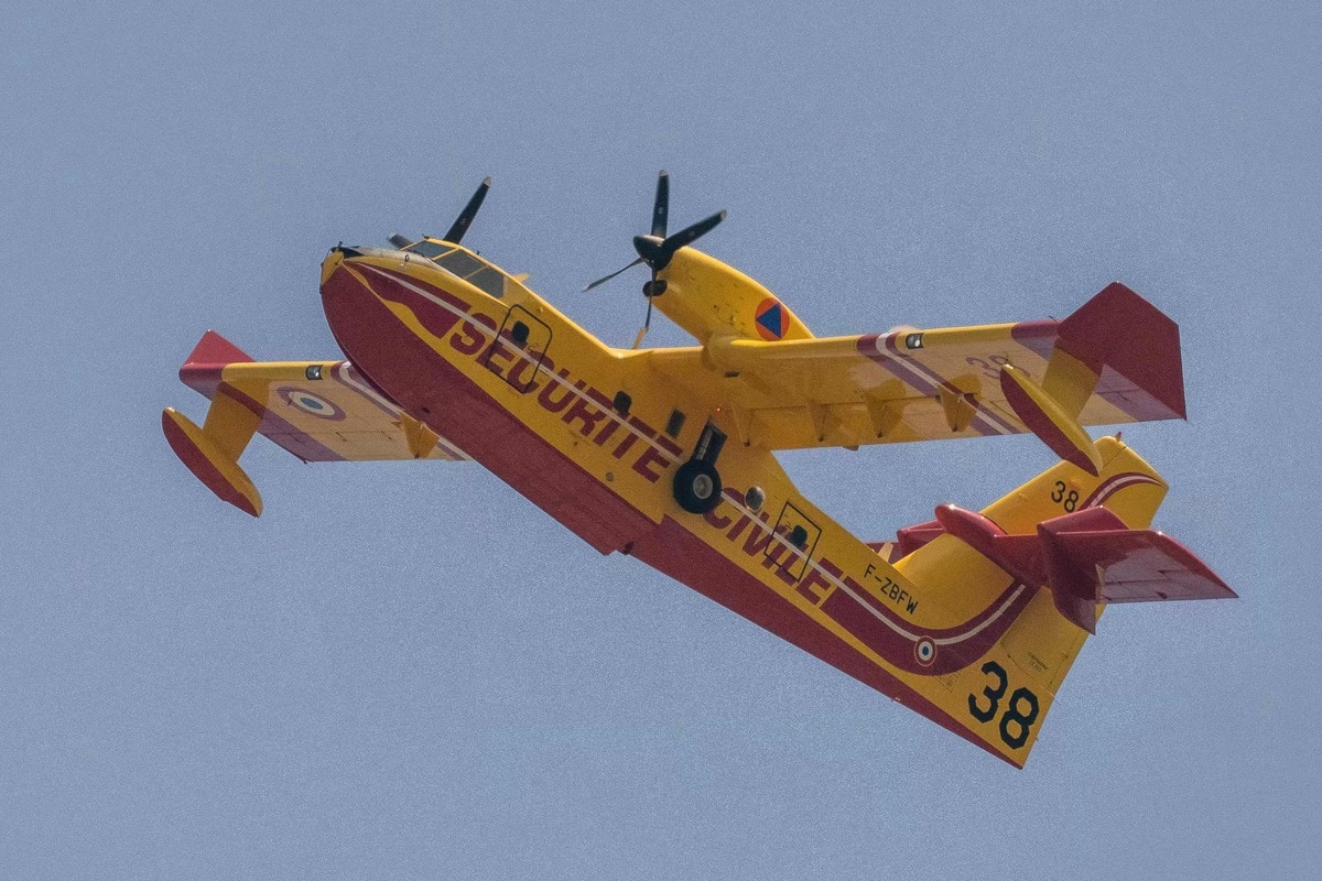 Feux de forêt: il faut plus de Canadair et plus d’hélicos pour les combattre