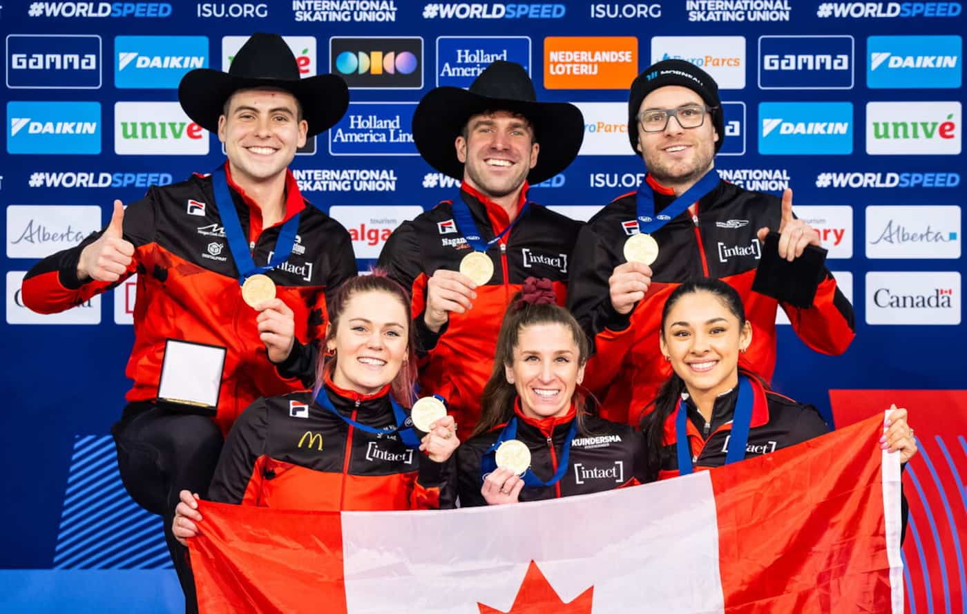 Championnat mondial de patinage de vitesse longue piste deux médailles