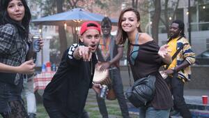 Fugueuse N Aura Pas De Suite Et Les Acteurs Reagissent Billie