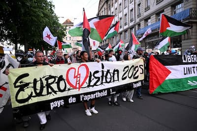 Eurovisión: En resumen, colgando entre los agentes de policía y los manifestantes propalestinianos
