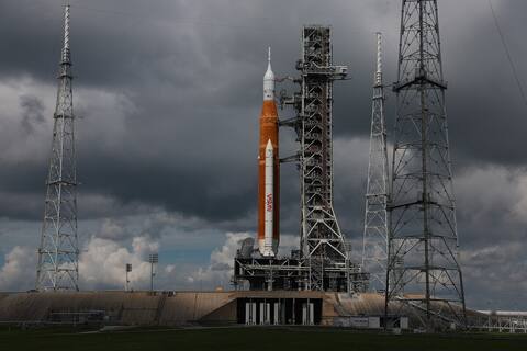 Luna antes de Marte: el nuevo cohete masivo de la NASA despegó el lunes