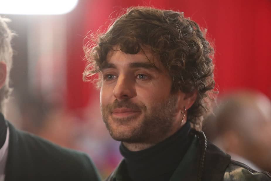Image principale de l'article Alex Nevsky sur ce que la paternité lui a appris