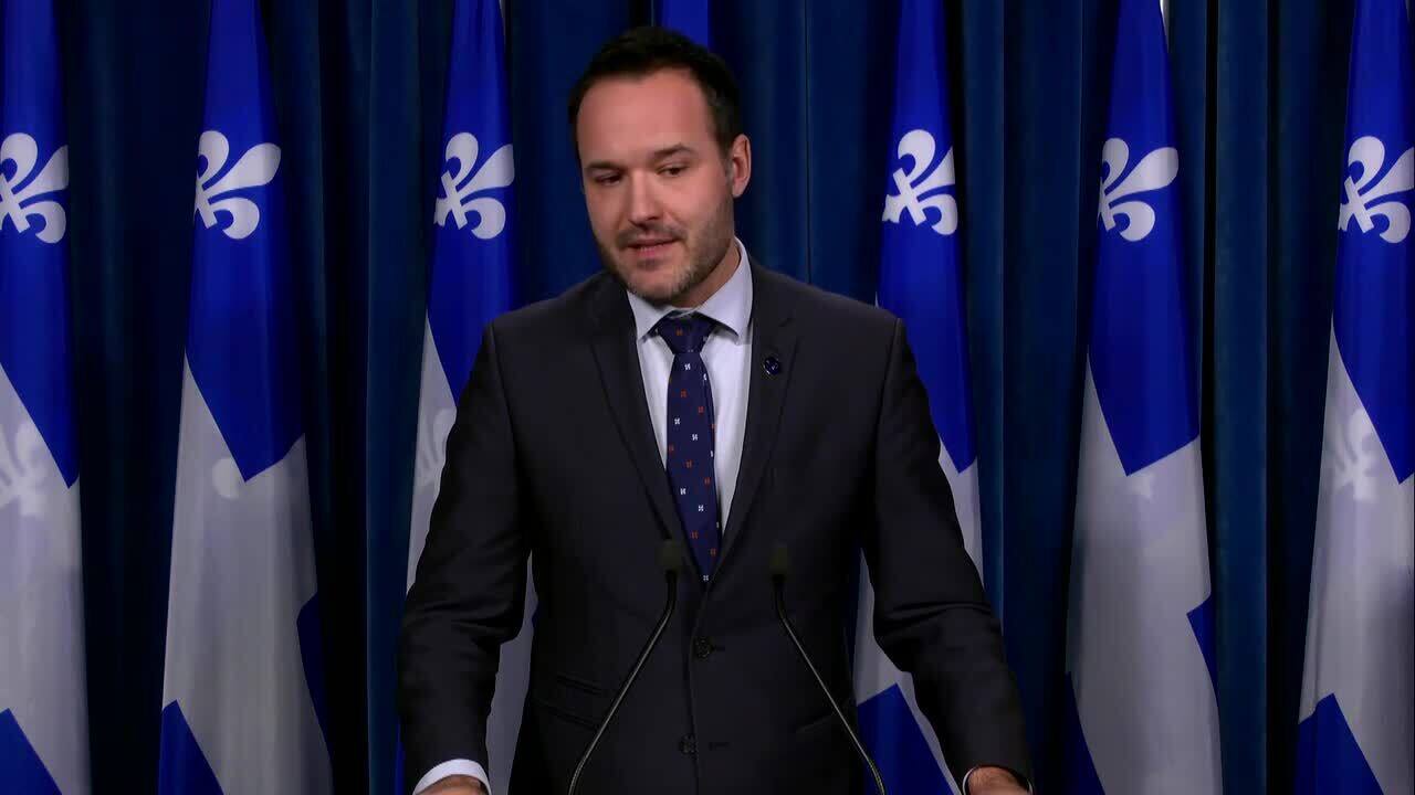 Coupes chez TVA: Qu&eacute;bec r&eacute;visera le financement de la t&eacute;l&eacute;
