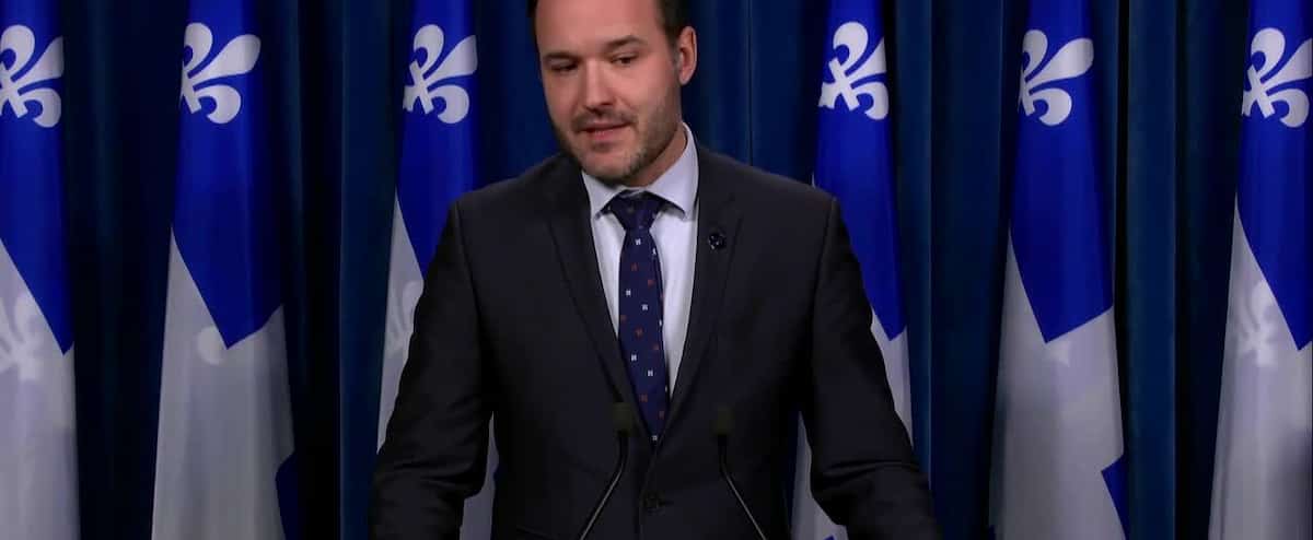Coupes chez TVA: Québec révisera le financement de la télé