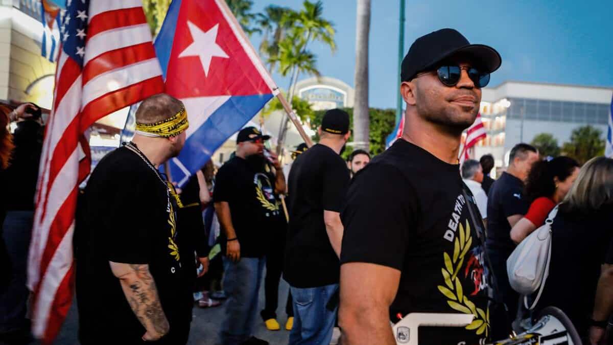 Líder do Proud Boys condenado a 5 meses de prisão Líder do Proud Boys condenado a 5 meses de prisão