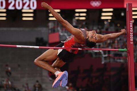 Tokyo Games: Andre de Grasse 200m Olympic champion in