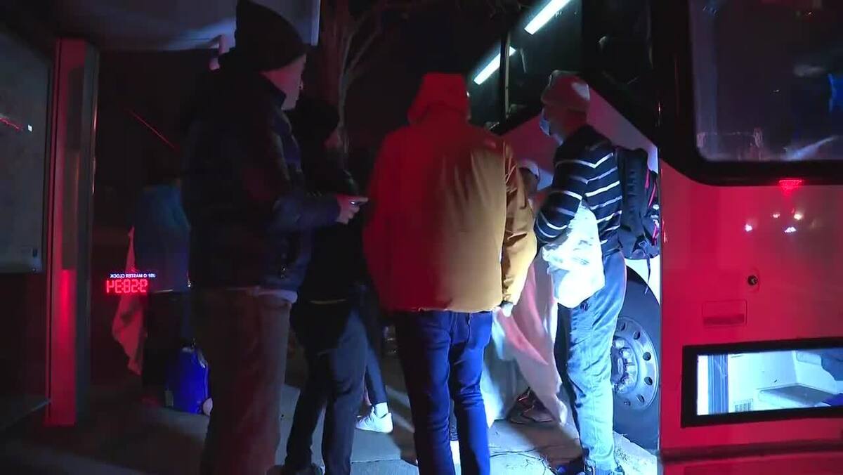 Immigrati mandati a casa a Kamala Harris Immigrati mandati a casa a Kamala Harris