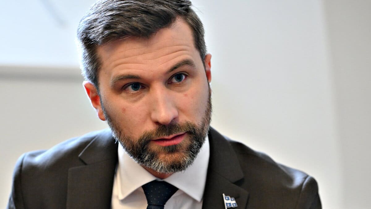François Legault demande des élections fédérales: «Quelle politicaillerie!» s’exclame Gabriel Nadeau-Dubois