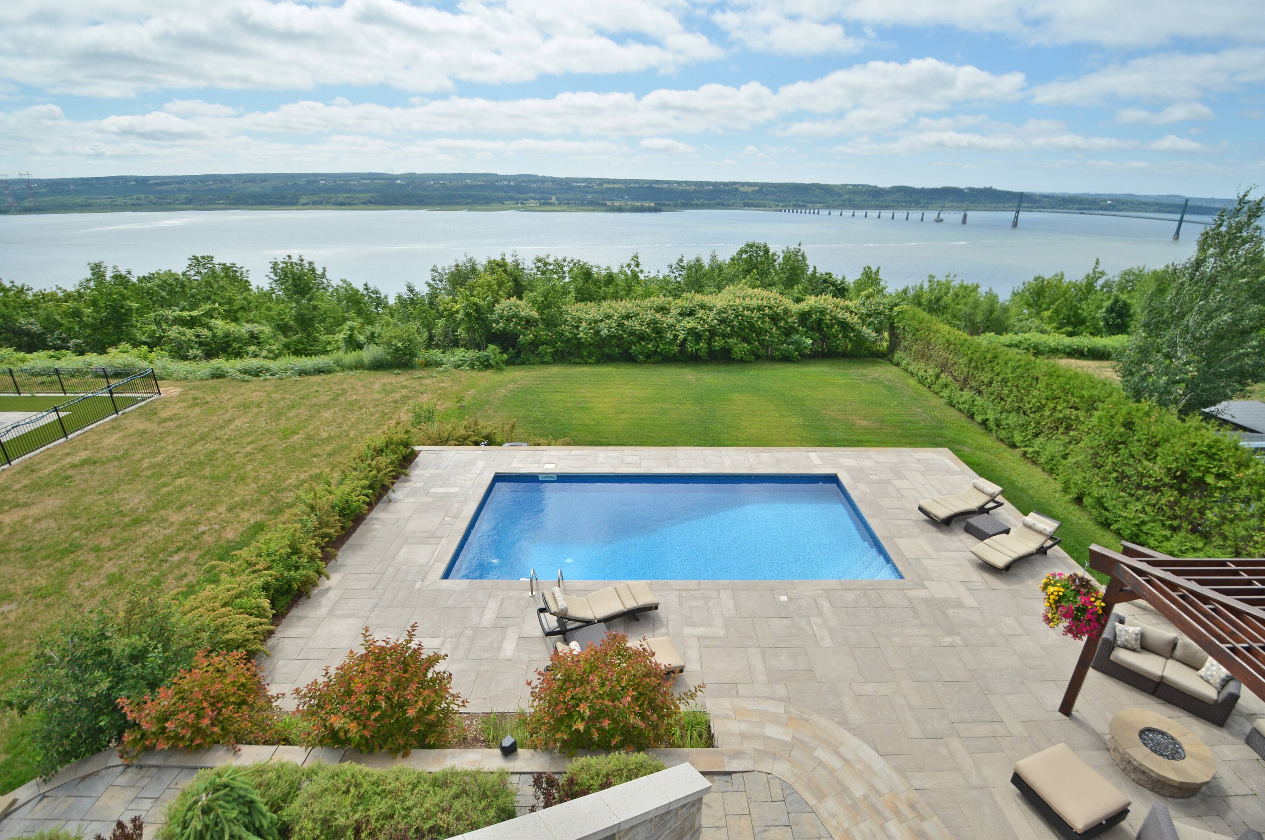 [PHOTOS] Maison de prestige à Boischatel quand le rêve courtise la