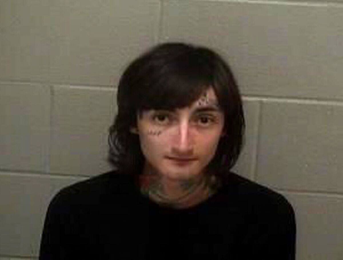 Le tueur d&rsquo;Highland Park a eu l&rsquo;aide de son p&egrave;re pour obtenir une arme