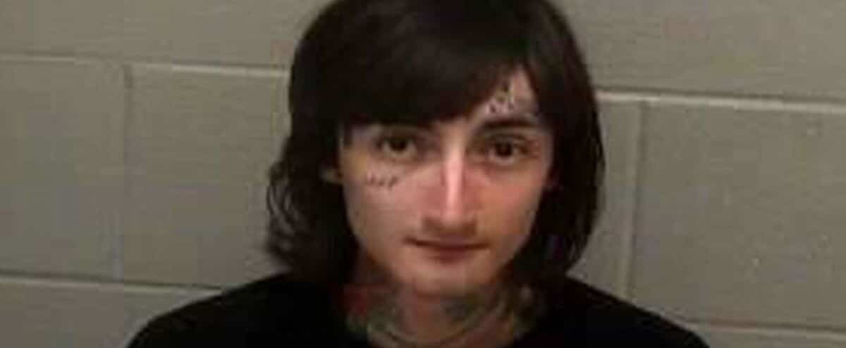 Le tueur d’Highland Park a eu l’aide de son père pour obtenir une arme