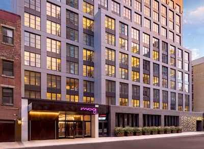 Las cuentas de gastos del ex director general del puerto de Montreal durante sus viajes al extranjero fueron especialmente elevadas.