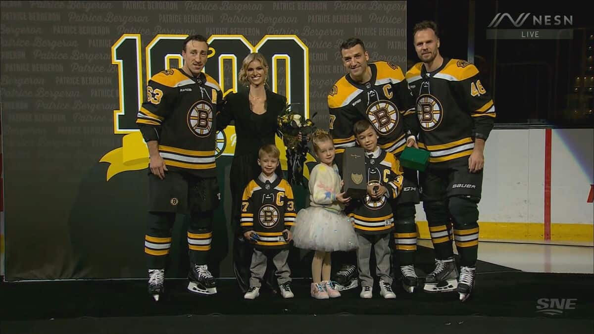 Patrice Bergeron demeure fier de ses racines: à la maison, ça se passe en français