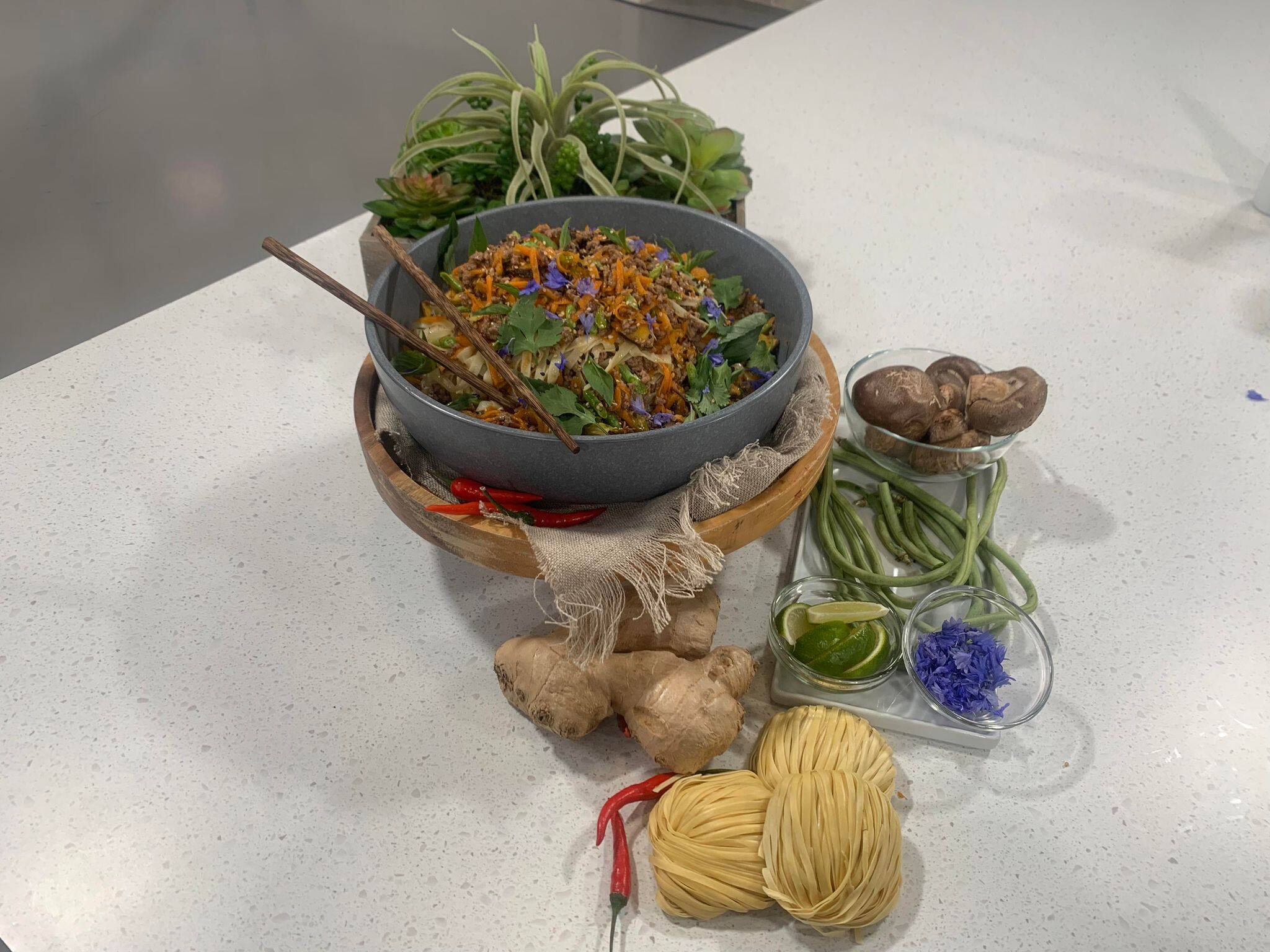 Bœuf à la vietnamienne et nouilles aux oeufs