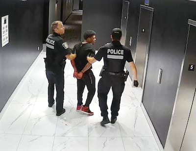 Scène d'horreur dans l'appartement: il poignarde à mort le nouveau conjoint de son ex | JDQ