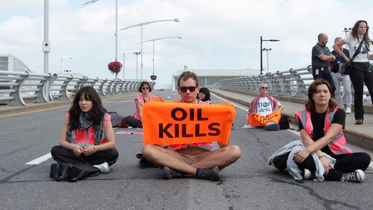 «Dernière génération»: qui est le groupe qui a perturbé l’aéroport de Montréal?