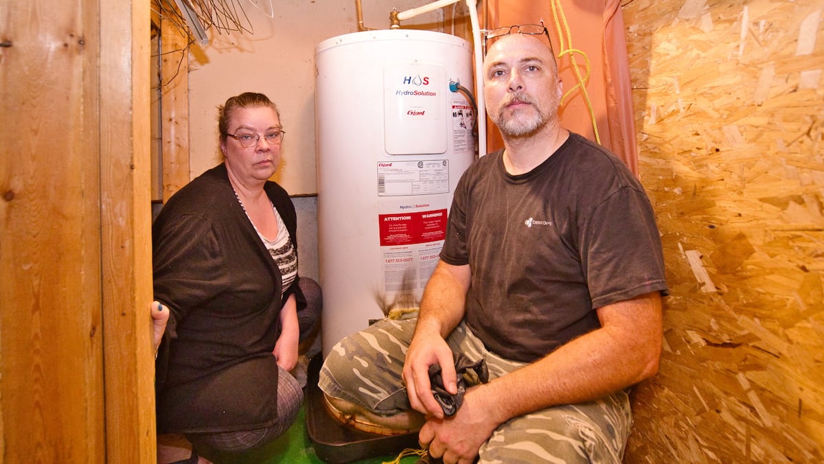 «Ça n’a aucun bon sens»: une famille forcée de vivre sans eau chaude depuis la tempête Debby