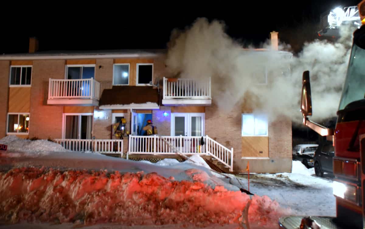 Drummondville une sexagénaire entre la vie et la mort après avoir été