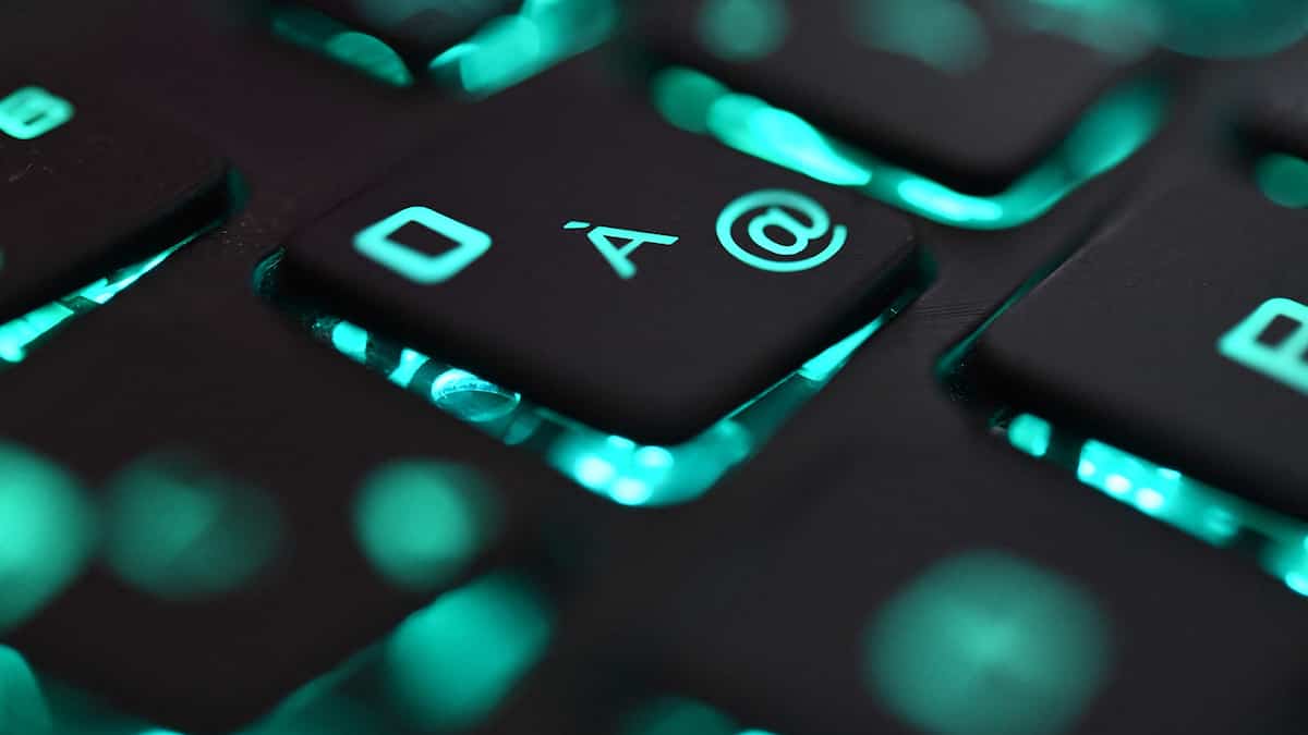 Quand la propagande imite la vérification de faits pour mieux désinformer