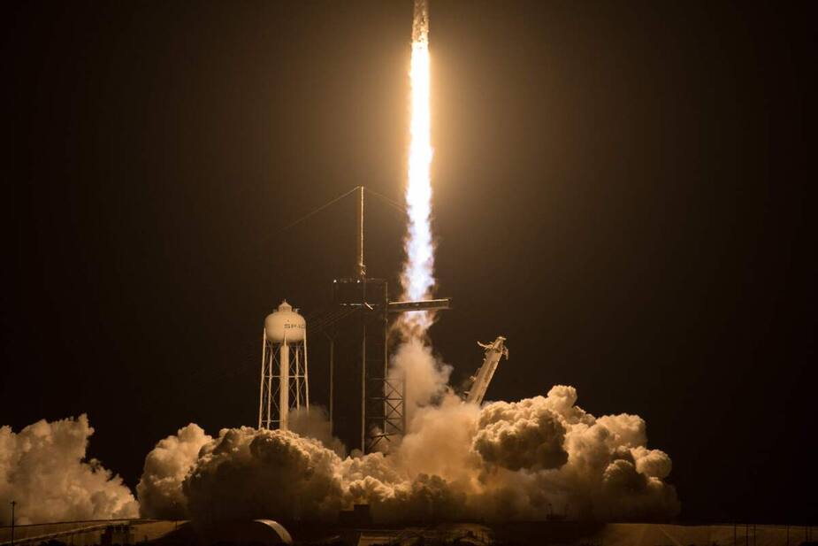 Image principale de l'article 4 astronautes s'envolent vers la Station spatiale