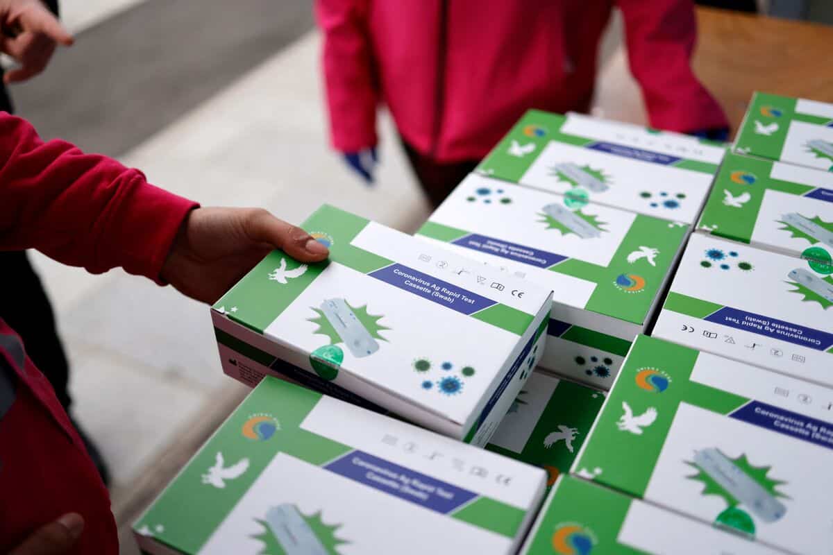 Qu&eacute;bec met la main sur une quantit&eacute; importante de tests rapides