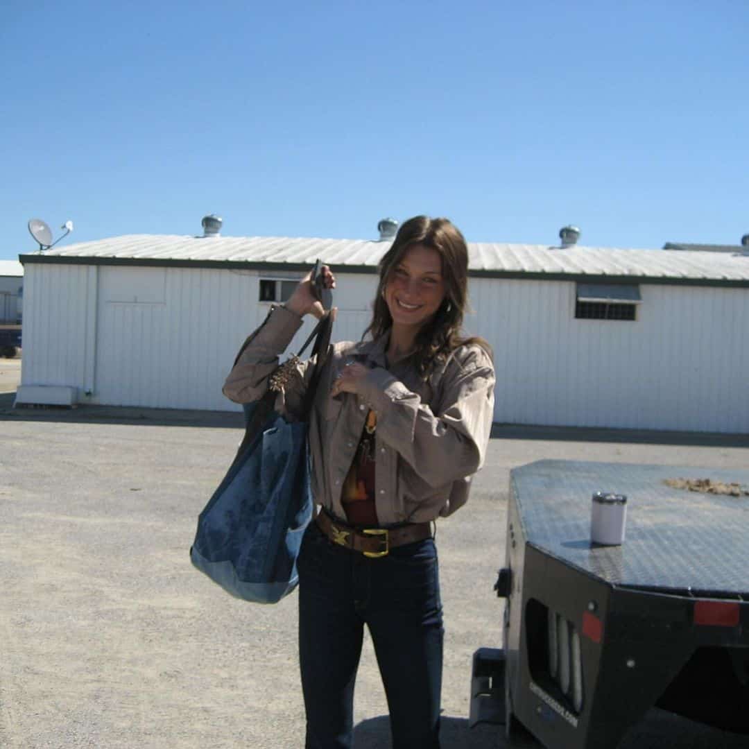 Bella Hadid s'éclate en bikini style lingerie